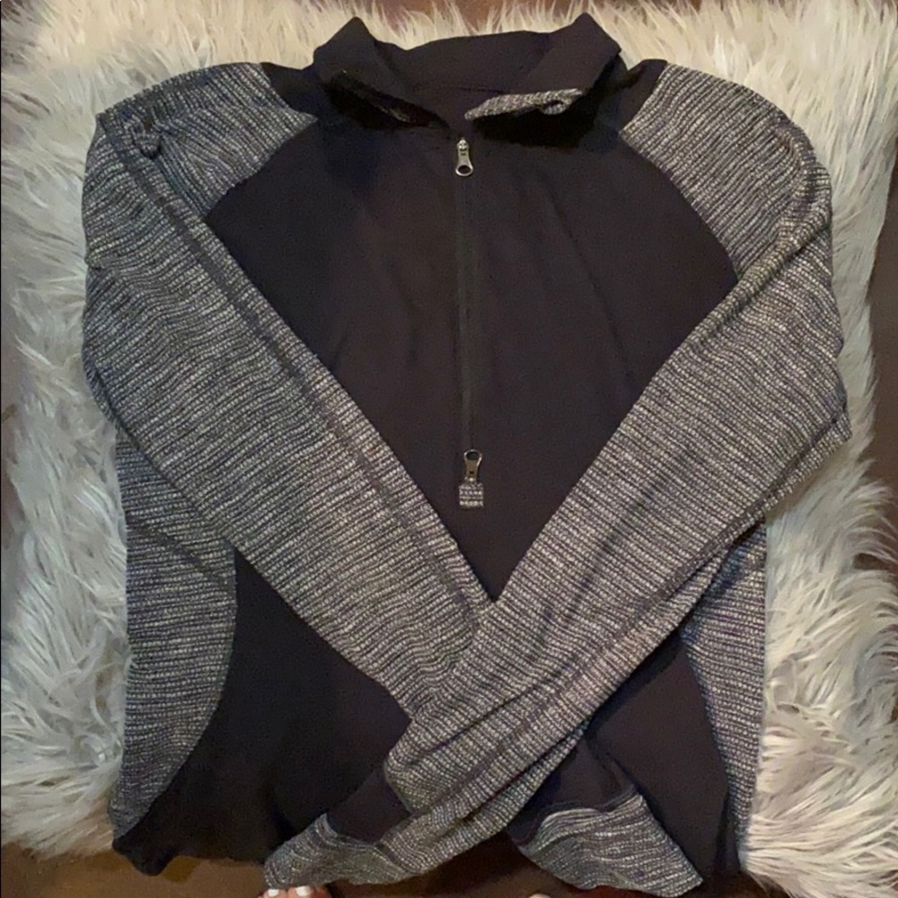 Lululemon 1/2 zip top